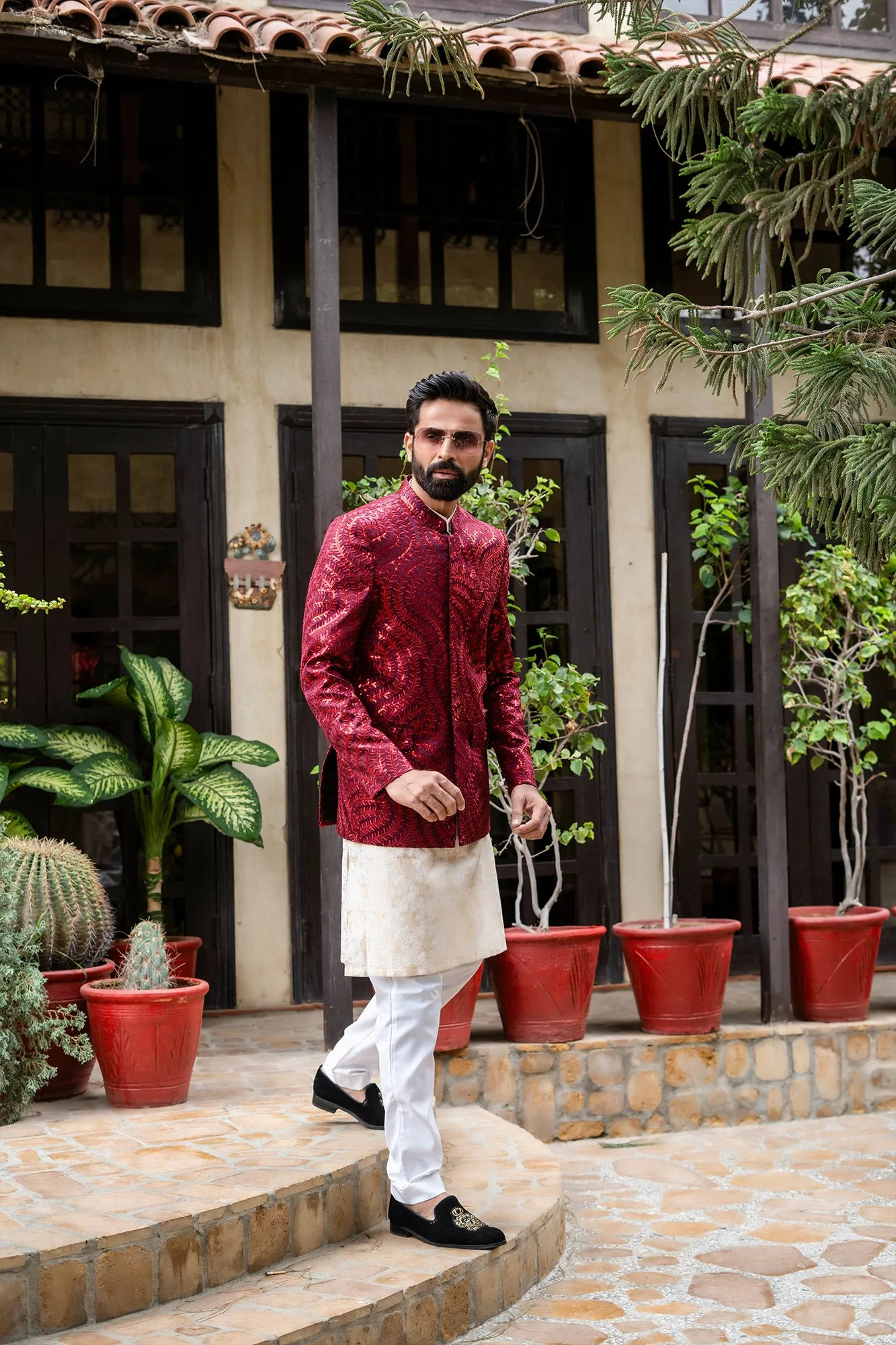 ER 2092 Maroon Groom Prince COat wedding