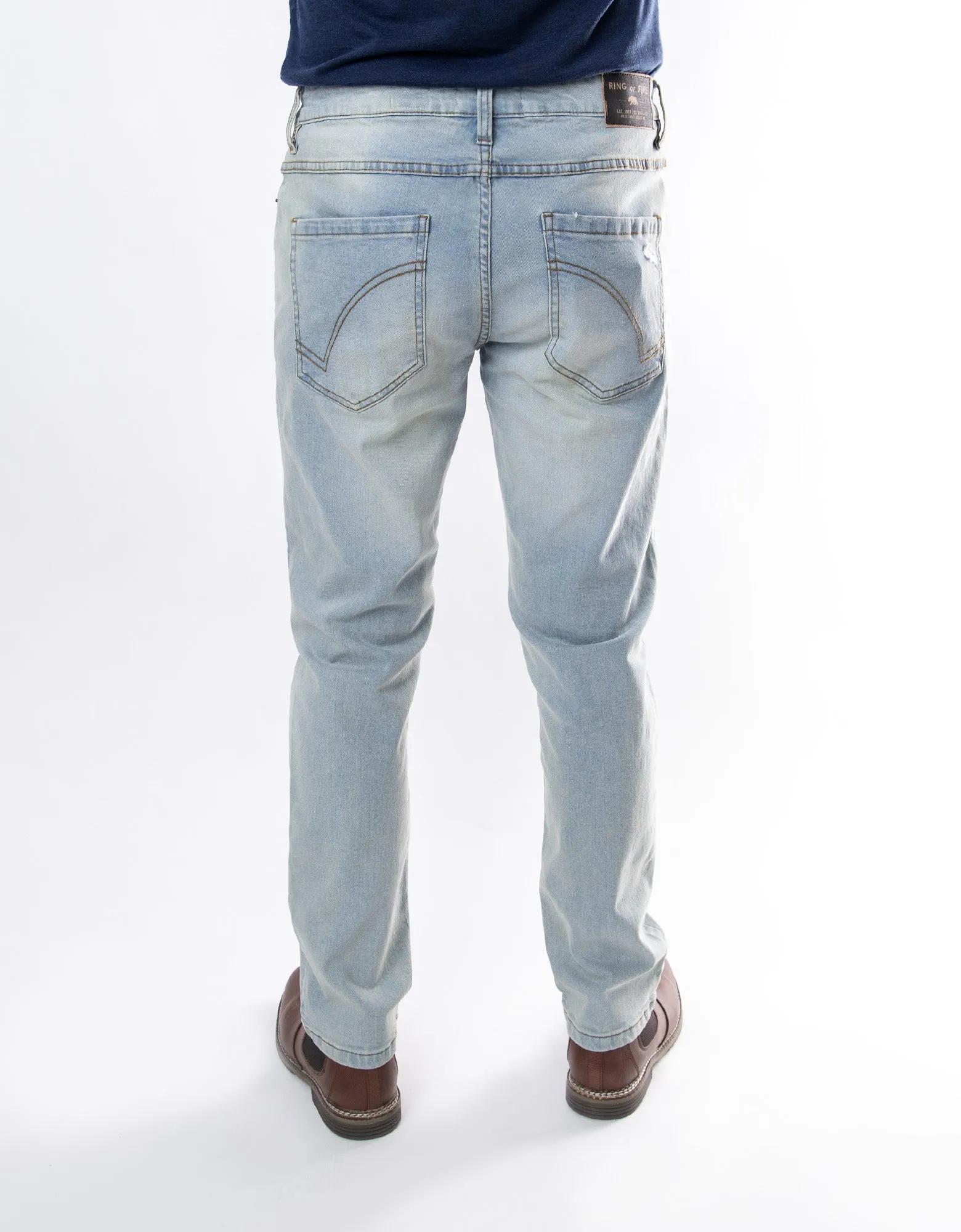 MEN'S STAMPEDE RIPPED STRAIGHT FIT JEANS